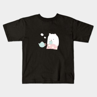 Bear with tea Kids T-Shirt